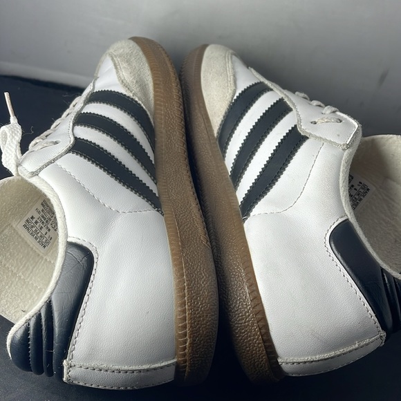 Adidas Samba Classic Low Top Sneakers Mens size 6.5 - Picture 10 of 13